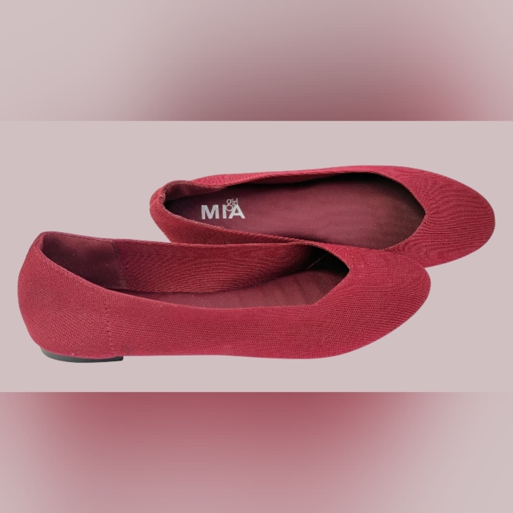 MIA Girl Slip On Flat Shoes Allie Women's Sz 7.5 Textile Burgundy Ballet